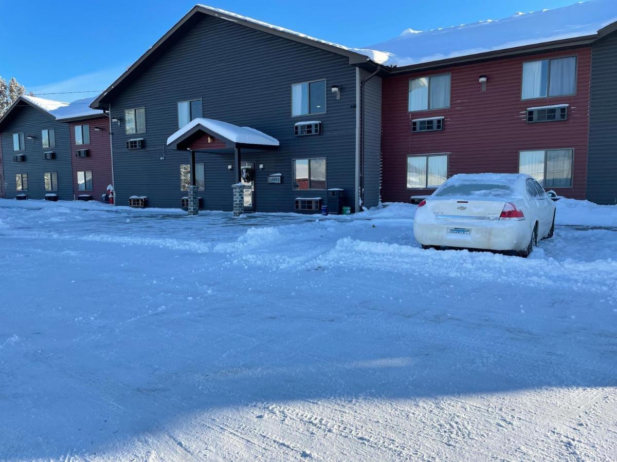Hibbing Inn And Suites Exterior photo